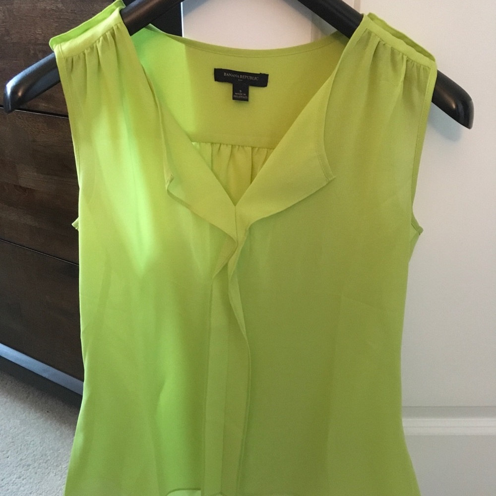 Banana sleeveless top